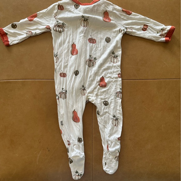 💜$20 FLASH SALE💜Kyte Viscose Bamboo Gourd Pumpkin Footie 3-6M - Picture 2 of 3